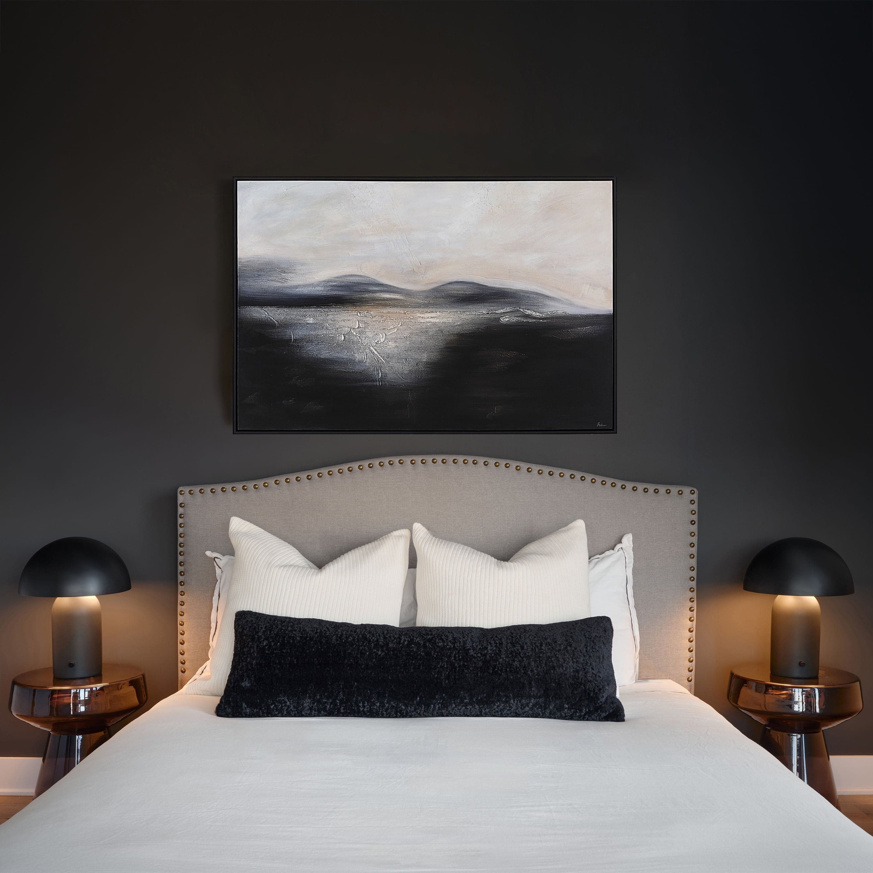 Suez — product photograph