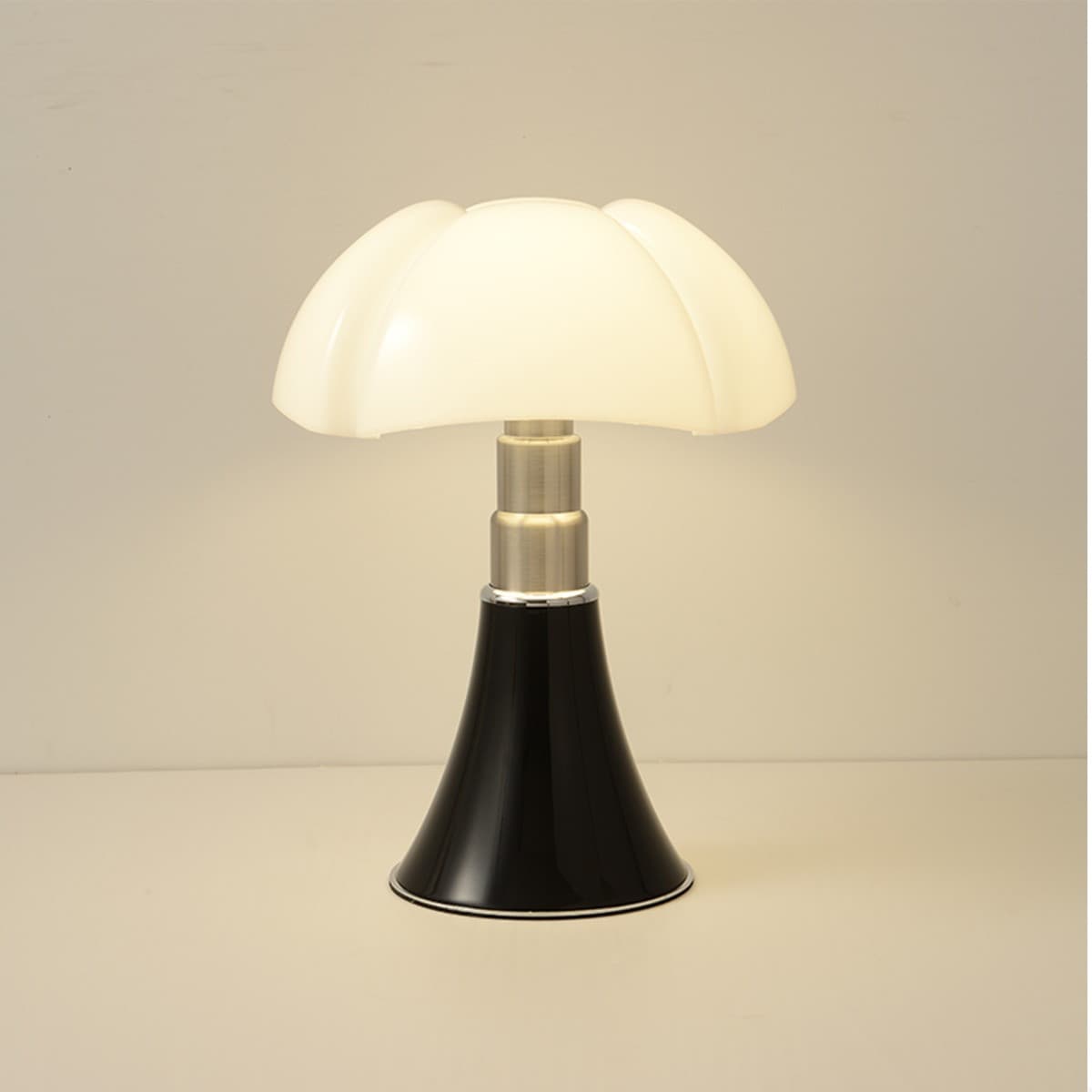 Pipistrello Table Lamp — product photograph