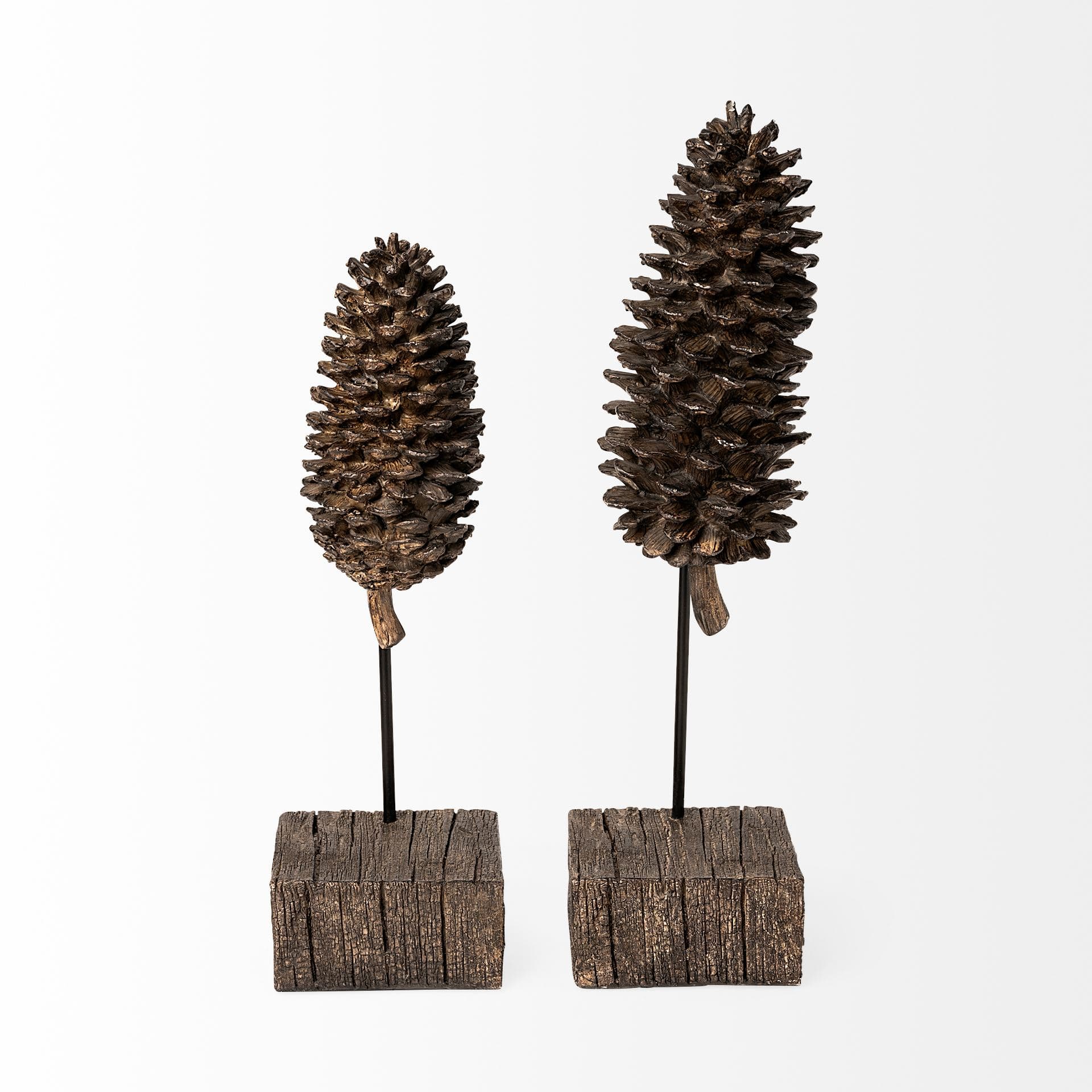 Pinterra (Small) 4L x 4W Brown Resin Pinecone Replica — product photograph