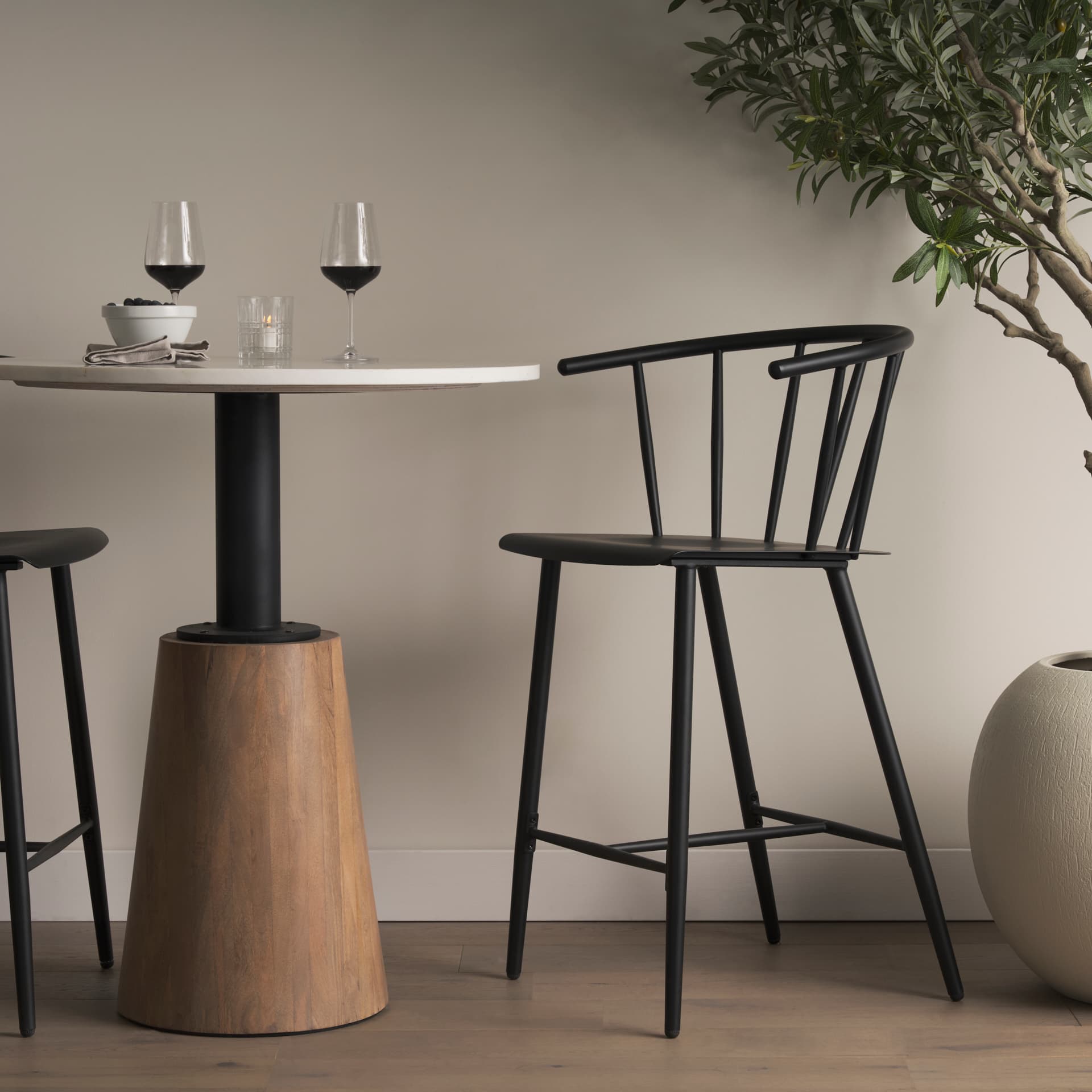 Colin Backless 38.2in Seat Counter Stool | Black Metal — product photograph