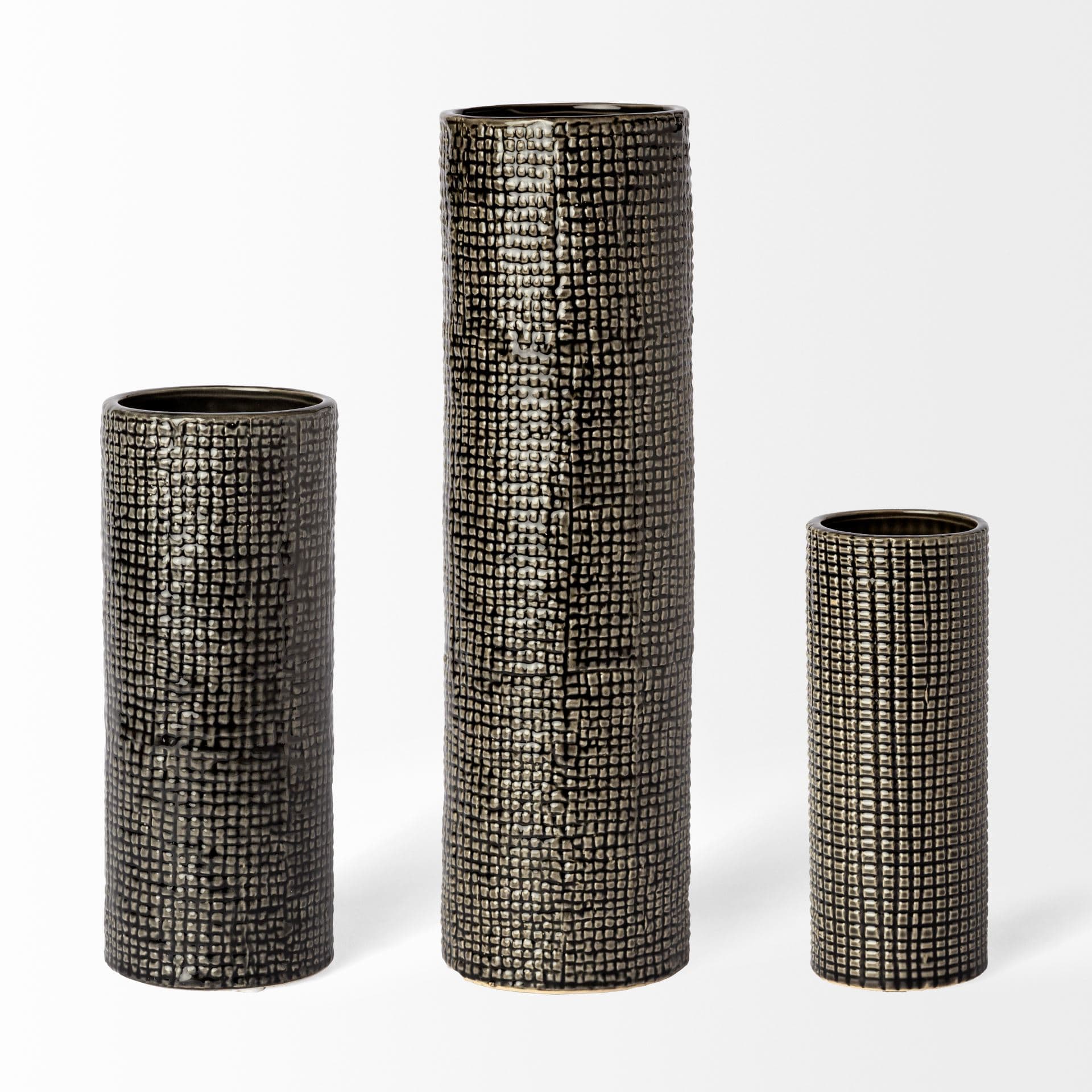 Kona II Medium Black/Gold Ceramic Vase — product photograph