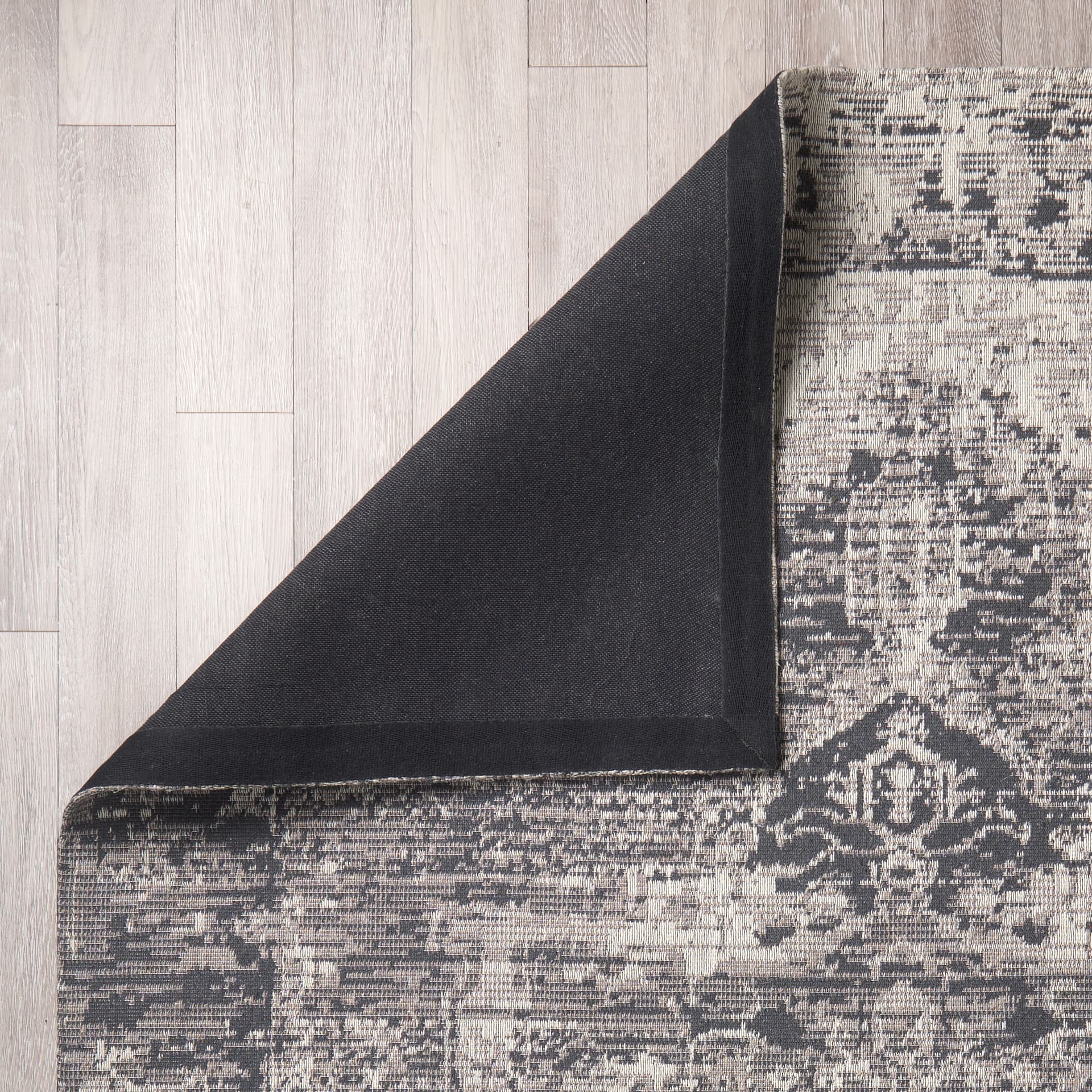 Greyson 8 x 10 Gray Wool and Polyester Area Rug — product photograph