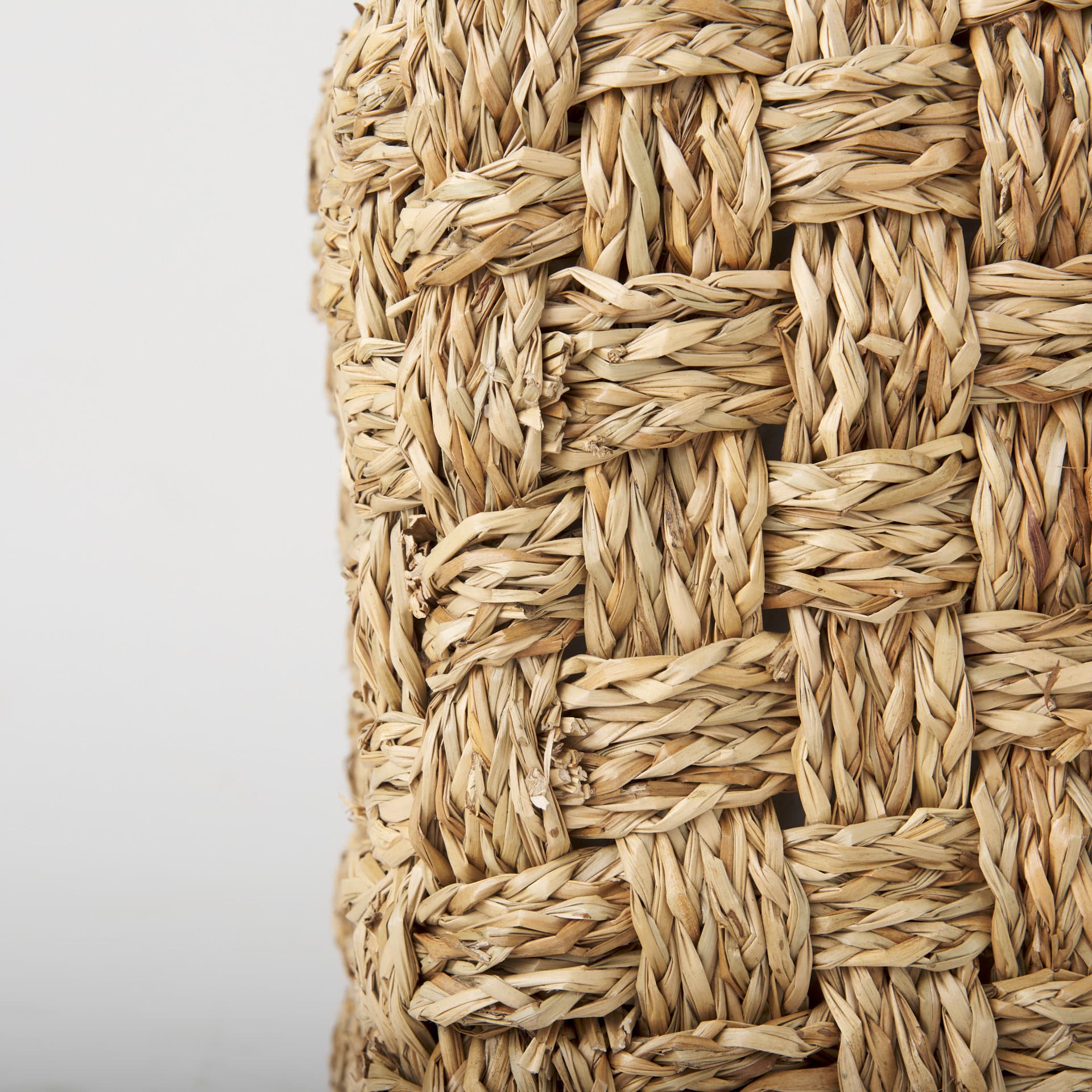 Adele 17.7L x 17.7W x 17.7H Medium Brown Seagrass Woven Square Pouf — product photograph