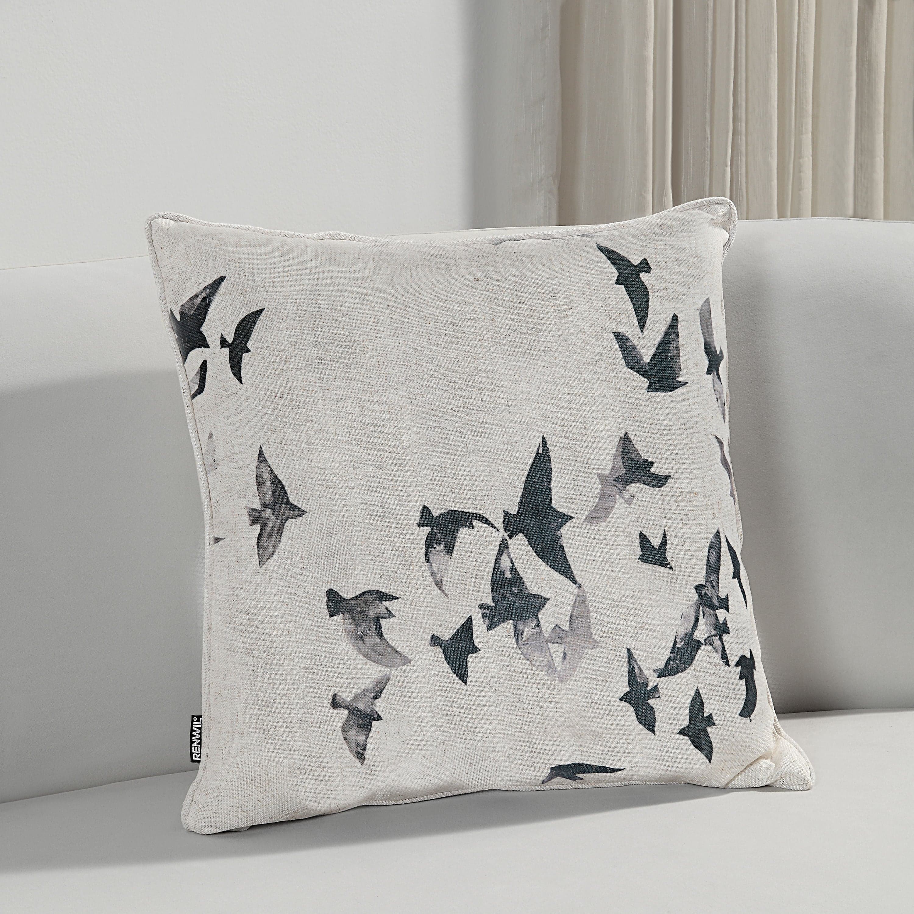 Poussin — product photograph