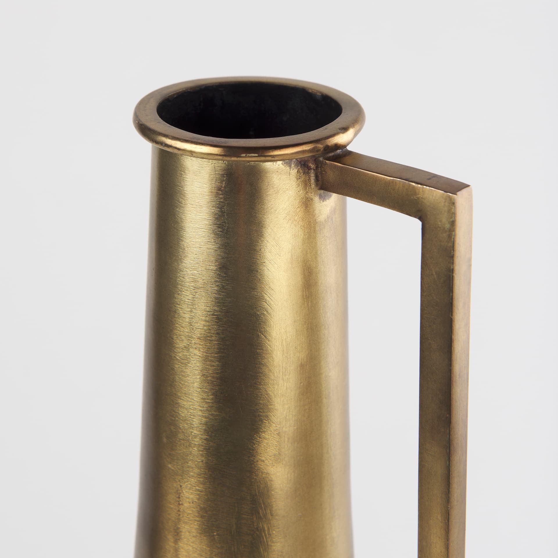 Aubrey Medium 18.0H Gold Iron Jug Vase — product photograph