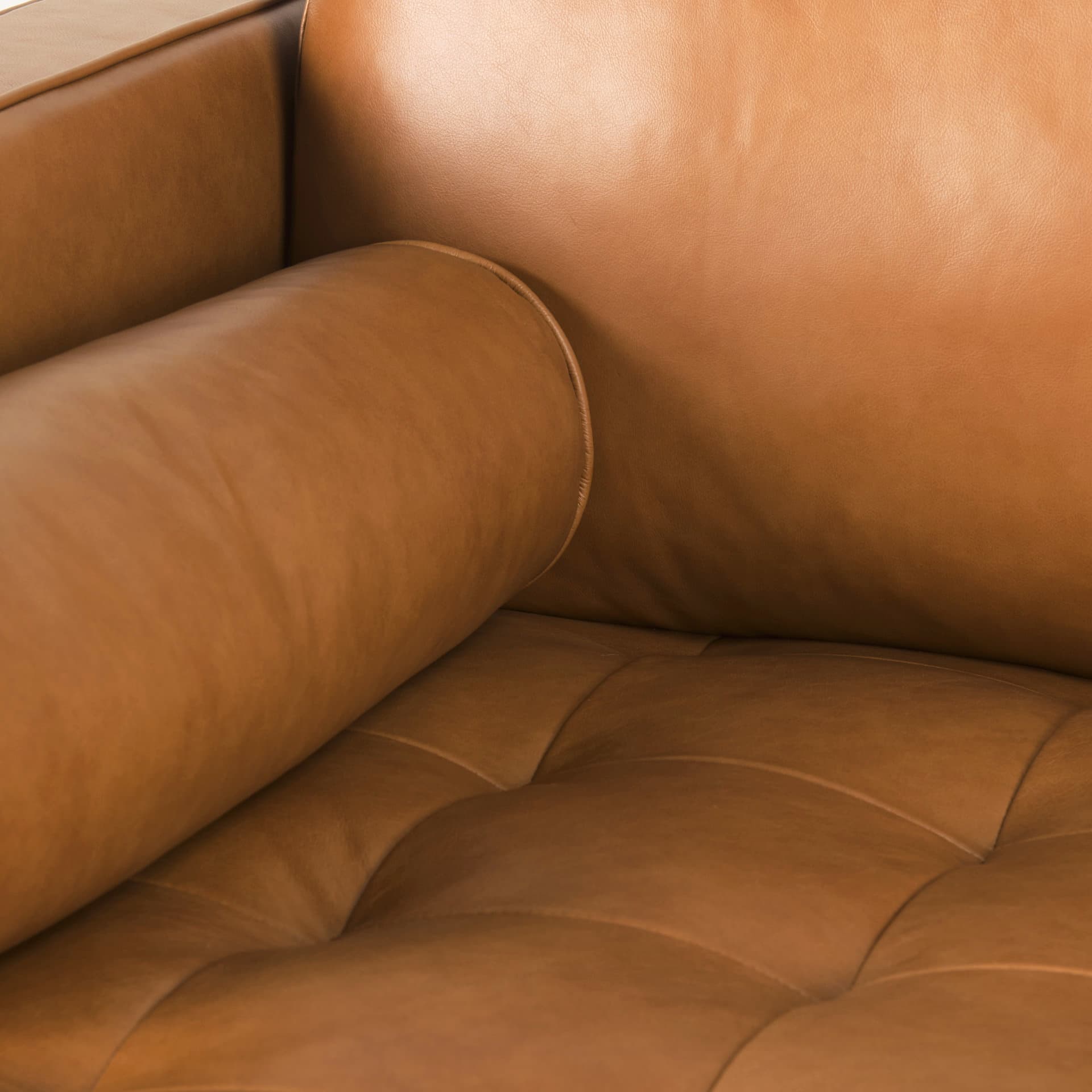 Svend 111.4L x 68.0W x 33.9H Tan Leather Right Chaise Sectional Sofa — product photograph
