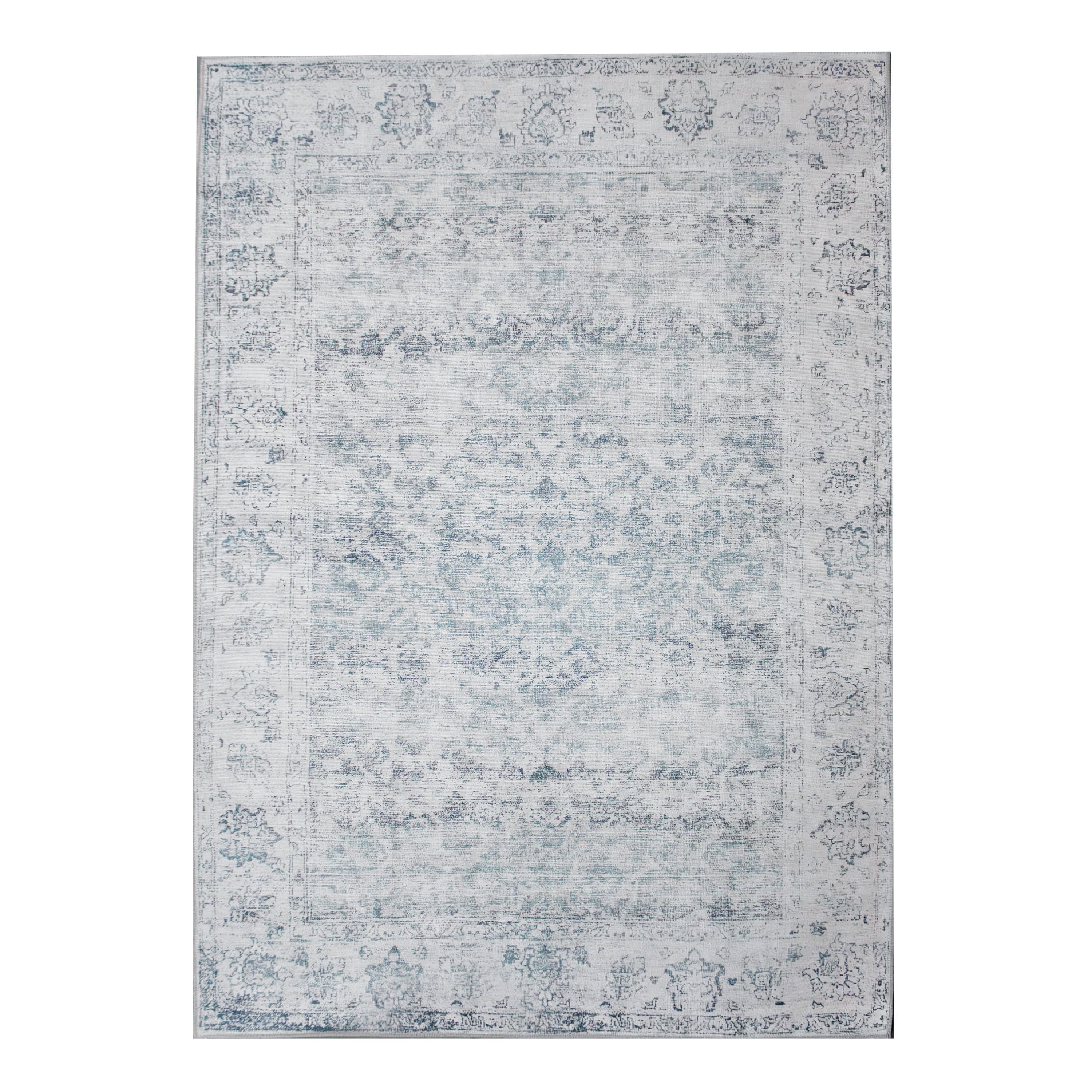 Chloe — product photograph