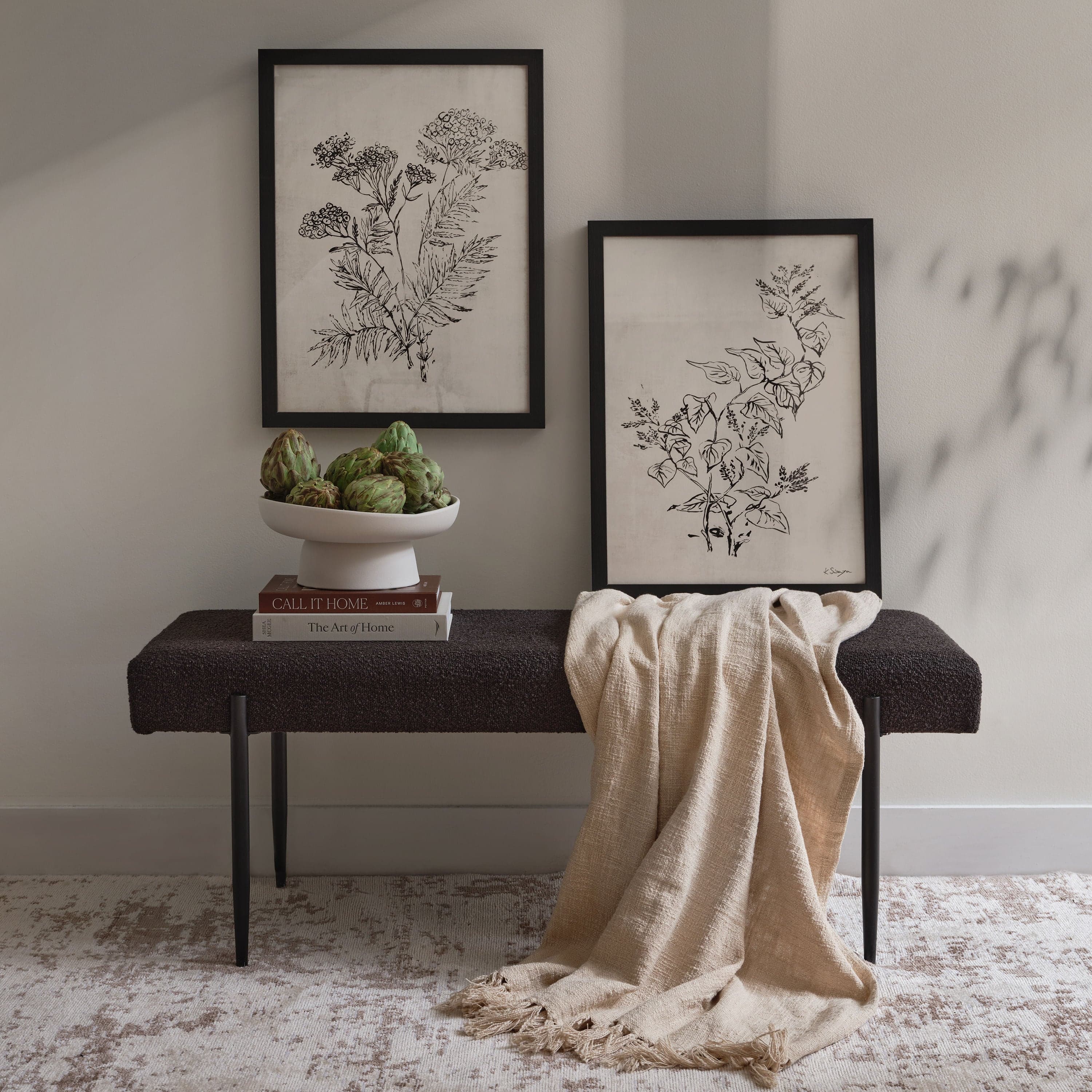 Lowe — product photograph