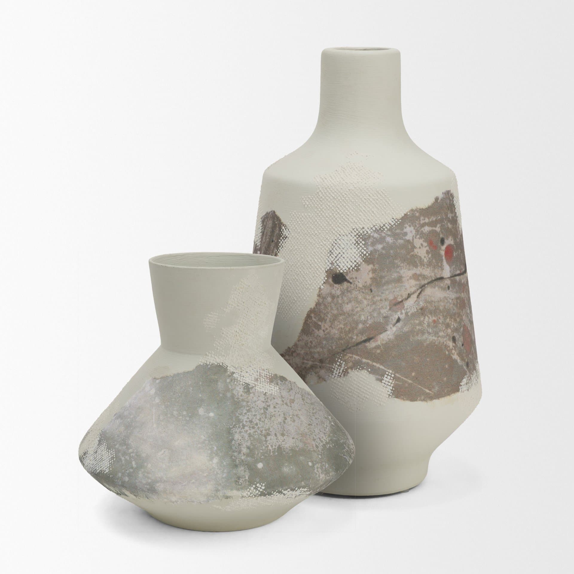 Velo 11.8H White w/Green Hand-Painted Terracotta Decorative Vase — product photograph