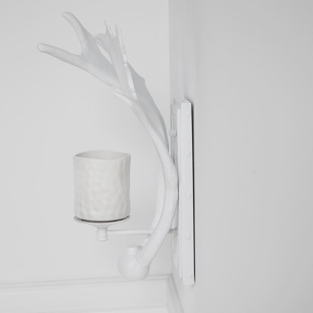 Rockland 8x19.5 White Resin Antlers Wall Sconce — product photograph