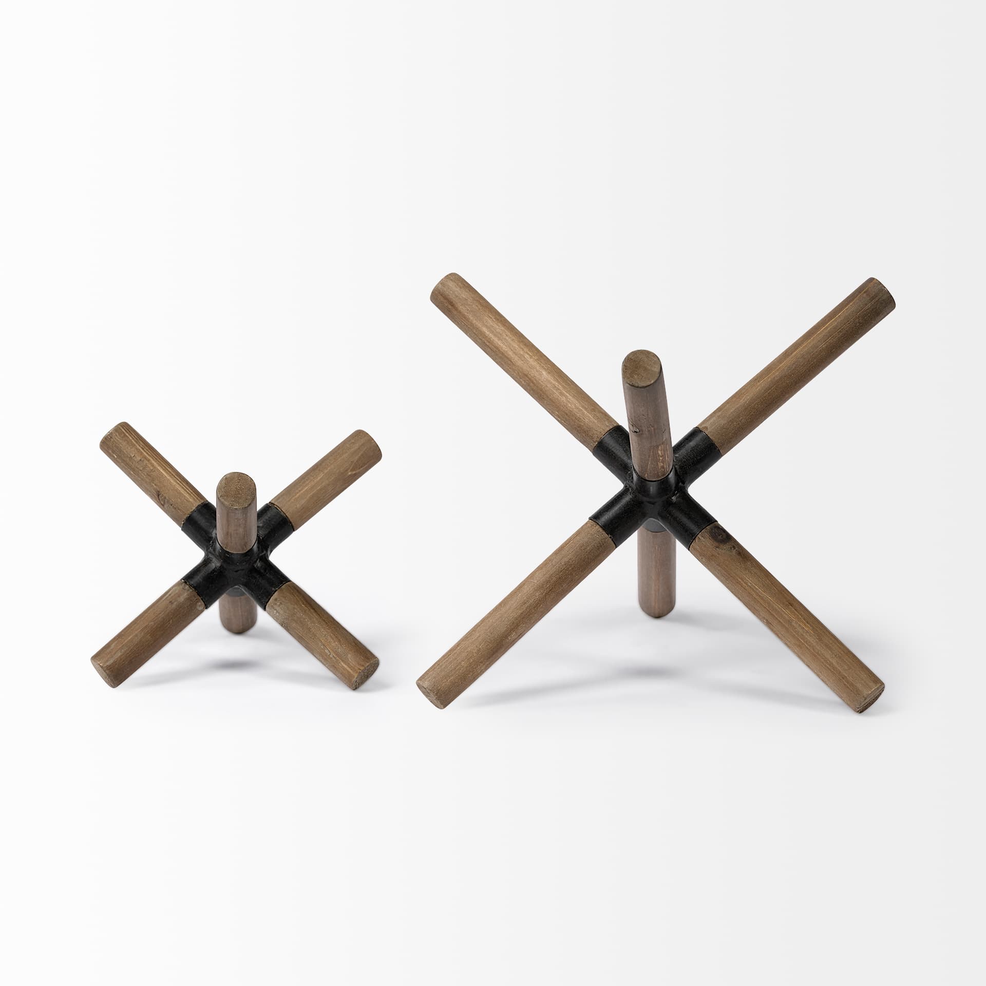 Stuhrling I (Small) 7L x 7W Brown Wood W/ Black Metal Jack — product photograph