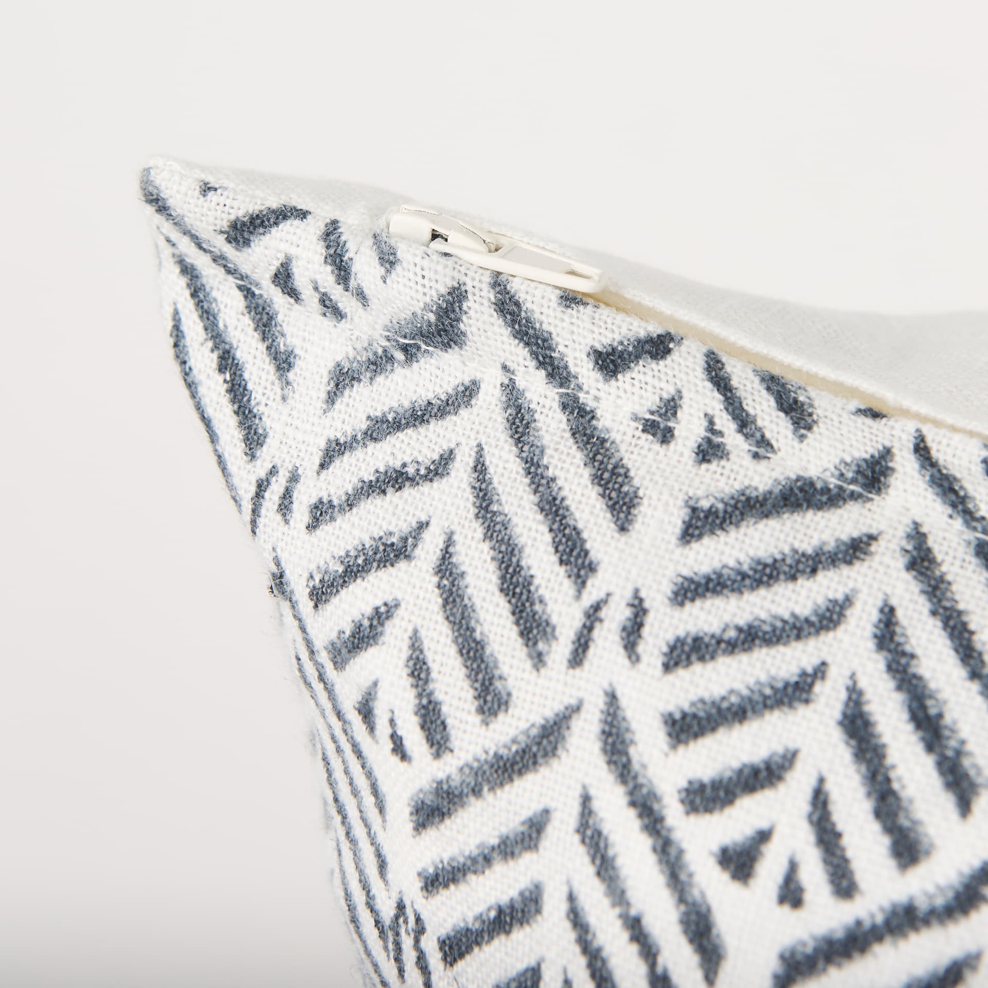 Jennelle 22x22 Cream w/ Indigo Print Linen Square Pillow Cover — product photograph