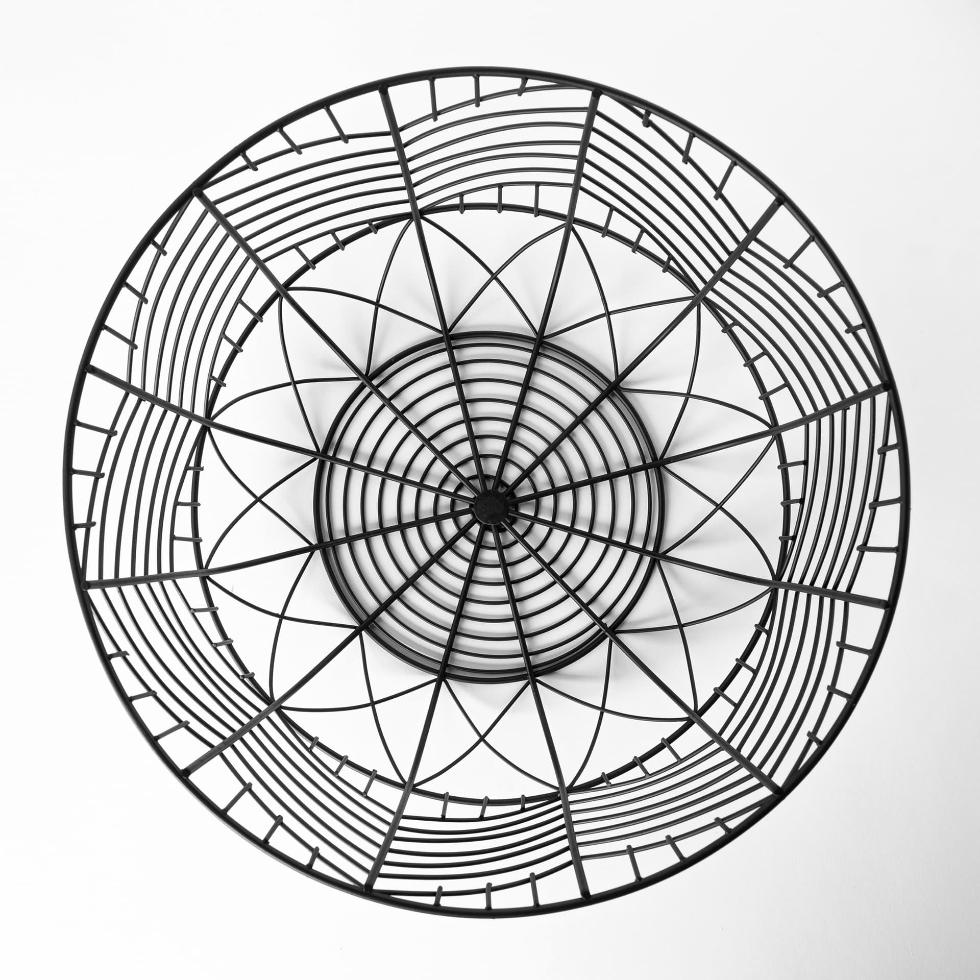 Idris Set of 2 Black Metal Geometric Mesh Bowls — product photograph
