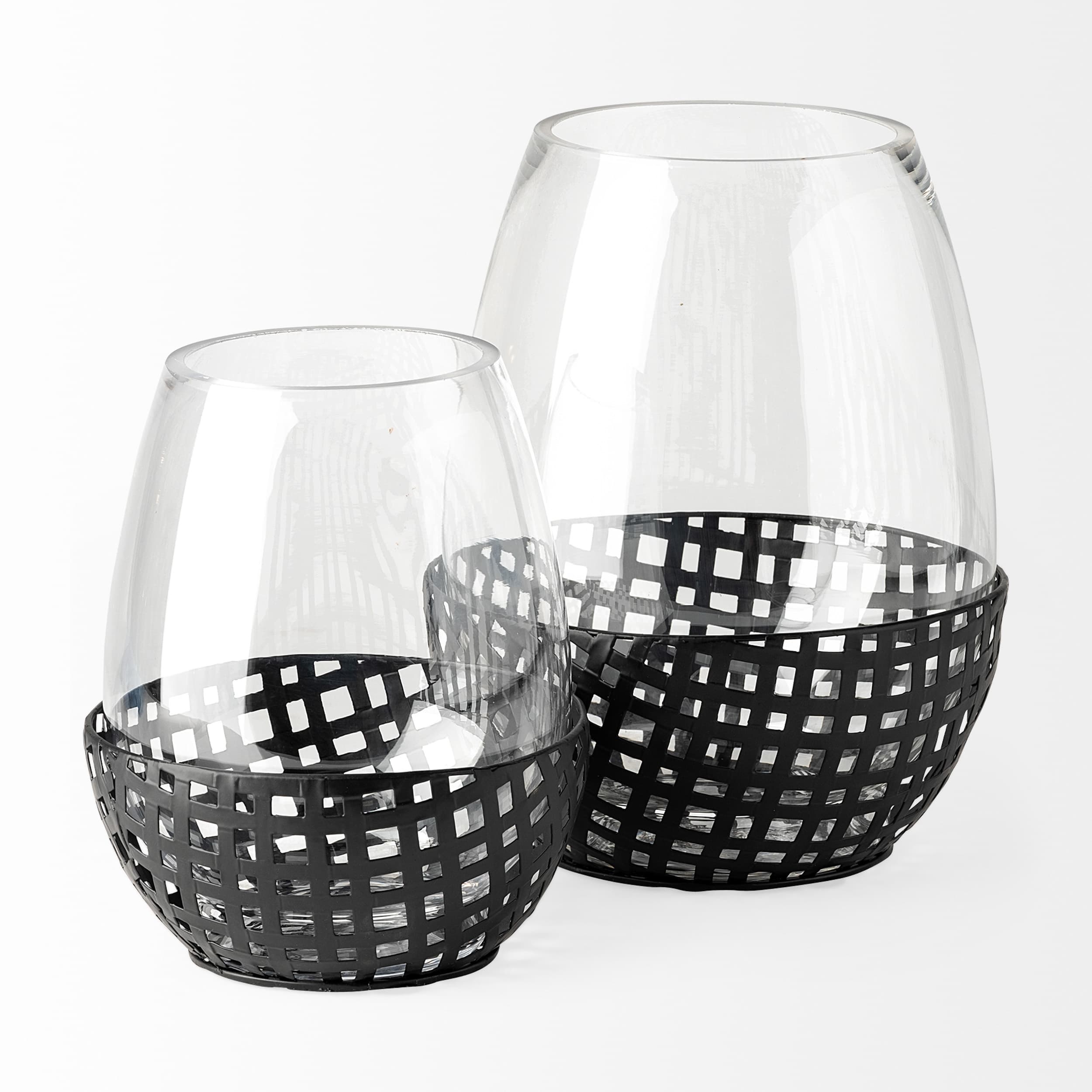 Reena I Small Black Woven Metal Base Table Candle Holder — product photograph