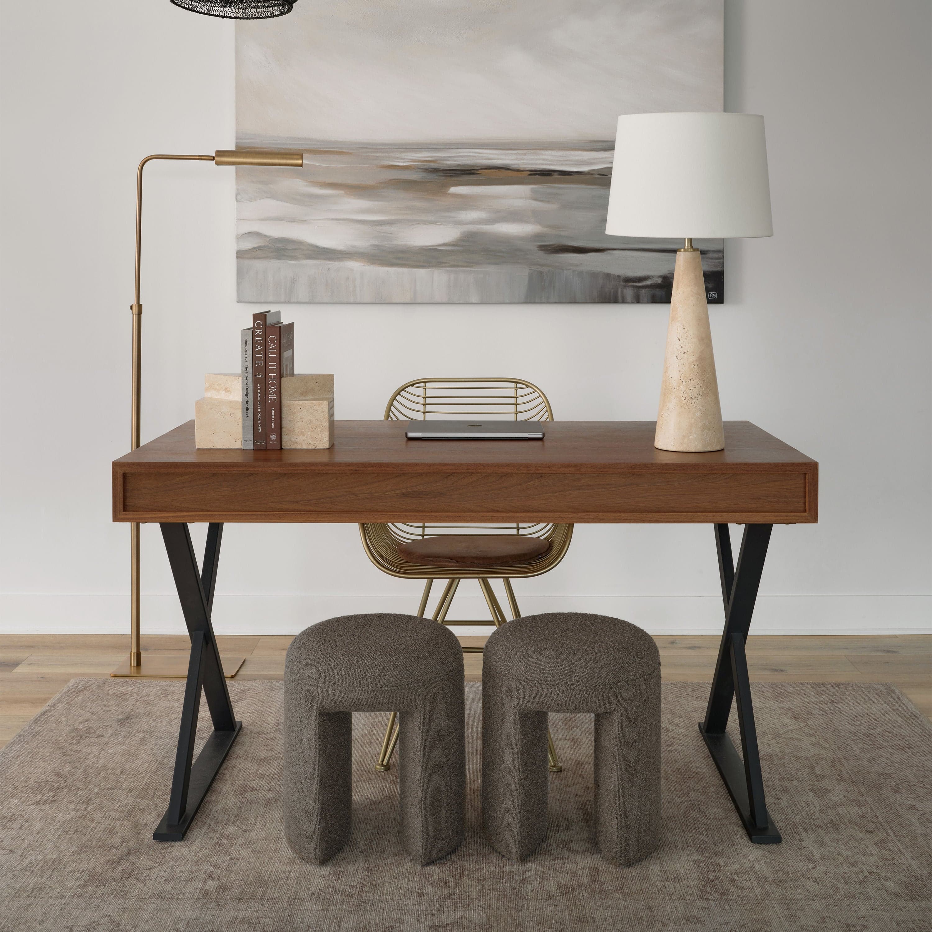 Chloe — product photograph