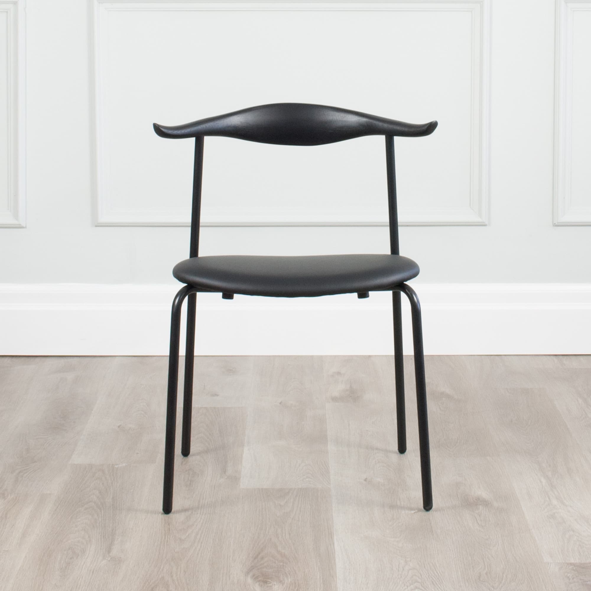 Toro Chair — product photograph